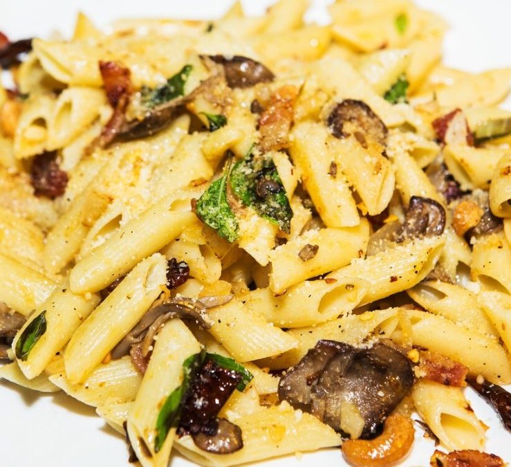 Penne aux champignons, marron et bacon au Thermomix